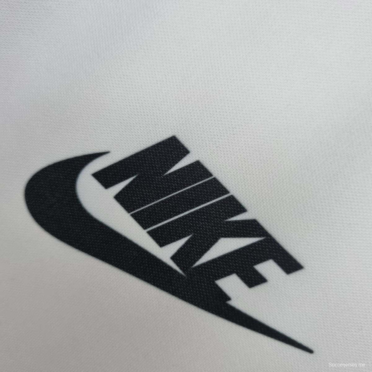 قميص كولو كولو 1995 القديم لكرة القدم المحلي كولو كولو 1995
