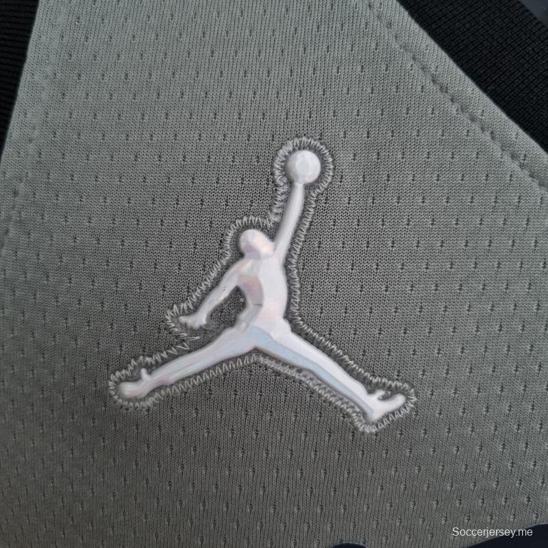 الذكرى 75 لقميص إيرفينج رقم 11 بروكلين نتس بروكلين نتس إصدار المدينة الرمادي من الدوري الأمريكي للمحترفين
