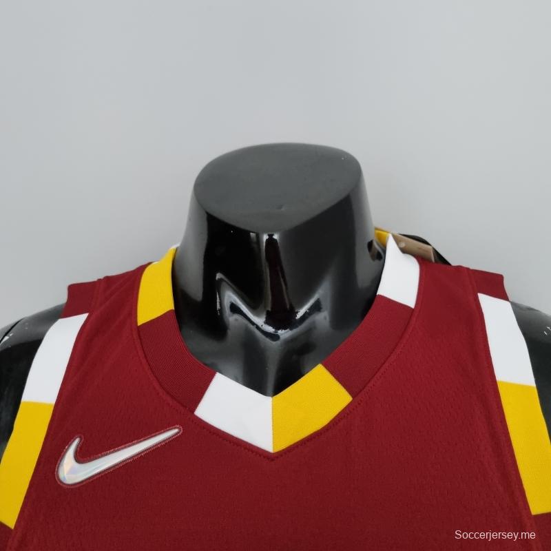 2022 كليفلاند كافالييرز كليفلاند كافالييرز JAMES#23 الإصدار الحضري من قميص دوري كرة السلة الأمريكي للمحترفين باللون الأحمر
