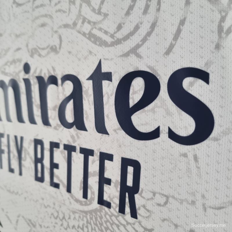 22/23 22/23 ريال مدريد التنين الصيني الأبيض
