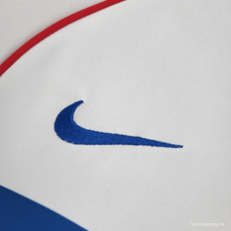 قميص ديبورتيفو ديبورتيفو جامعة كاتوليكا 2002 ريترو 2002
