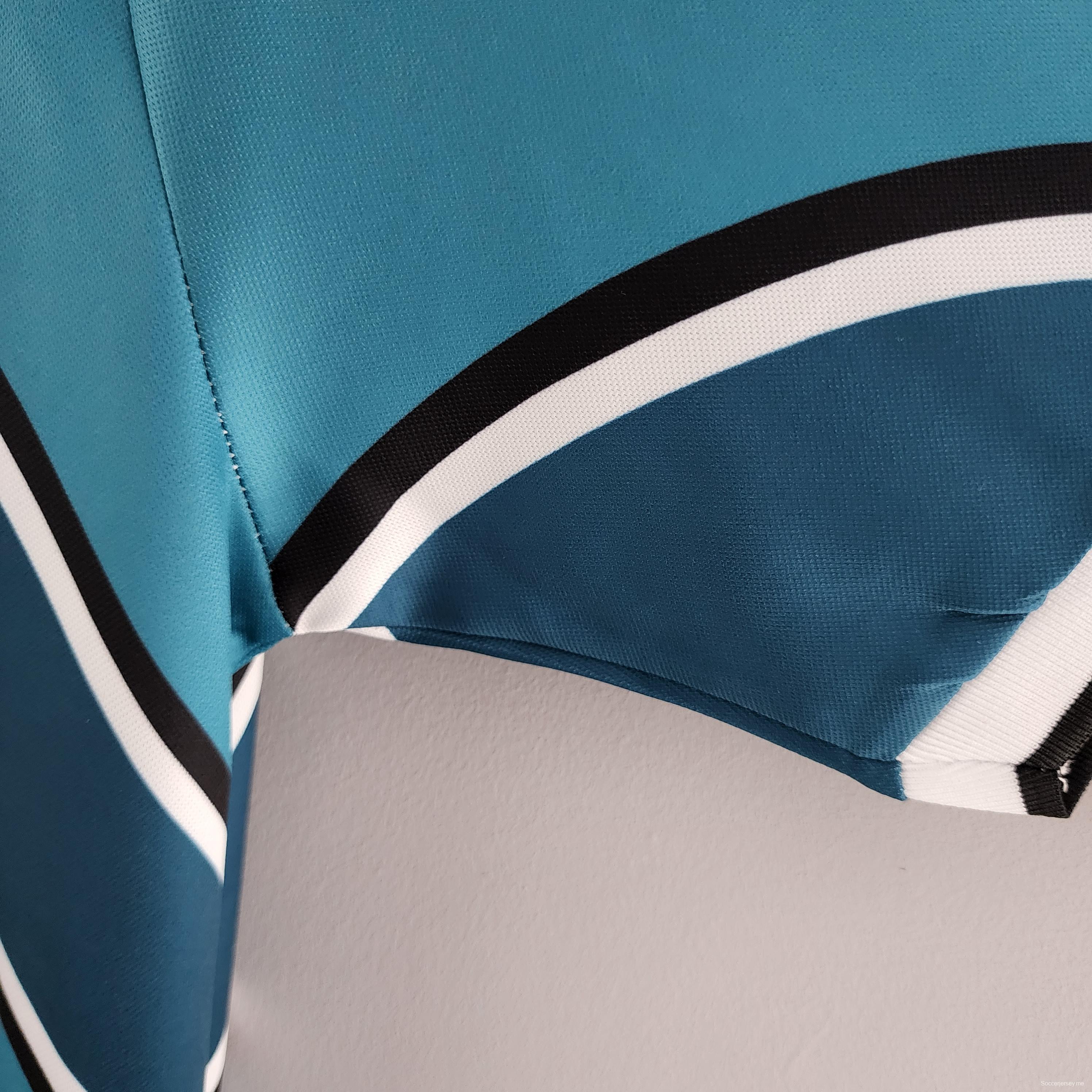 قميص كرة قدم ريترو 95/97 ريال بيتيس خارج ملعبه
