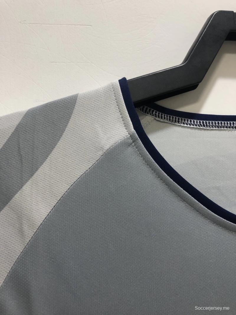 قميص كرة قدم ريترو 01/02 باريس سان جيرمان خارج الديار
