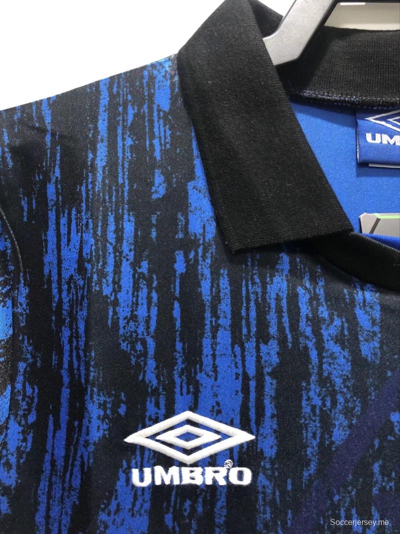 قميص كرة القدم القديم 92/93 لمانشستر يونايتد خارج أرضه
