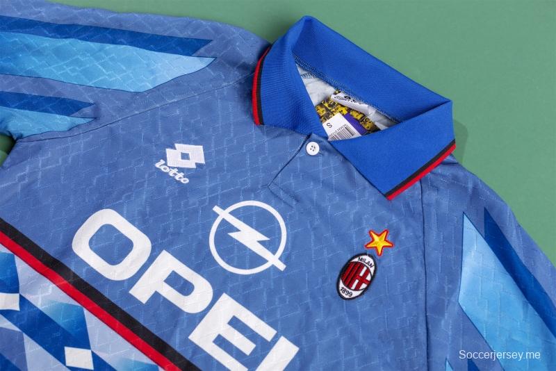 قميص كرة القدم RETRO 94/95 قميص كرة القدم الثاني لميلان ميلان خارج ملعبه
