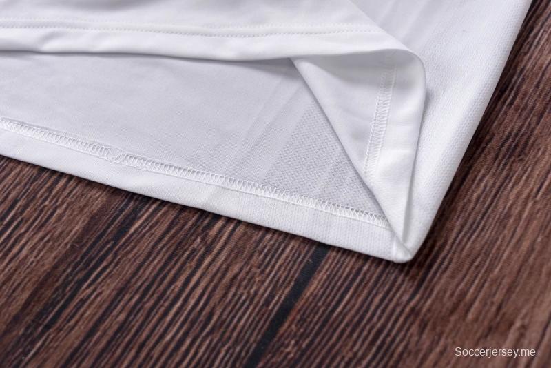 قميص ريترو 01/02 ريال مدريد الأساسي في دوري الأبطال (بدون راعي)
