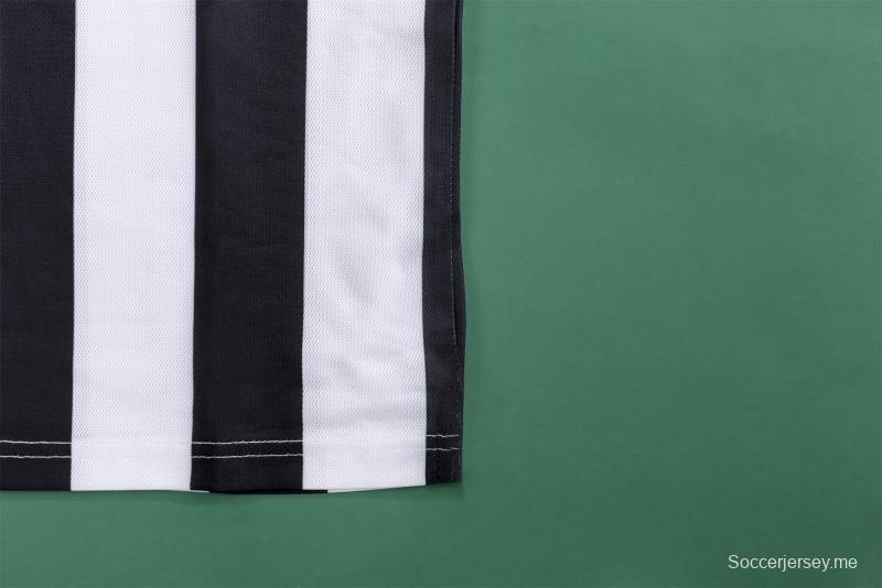 قميص كرة القدم الأساسي ليوفنتوس 92/94 ريترو 92/94
