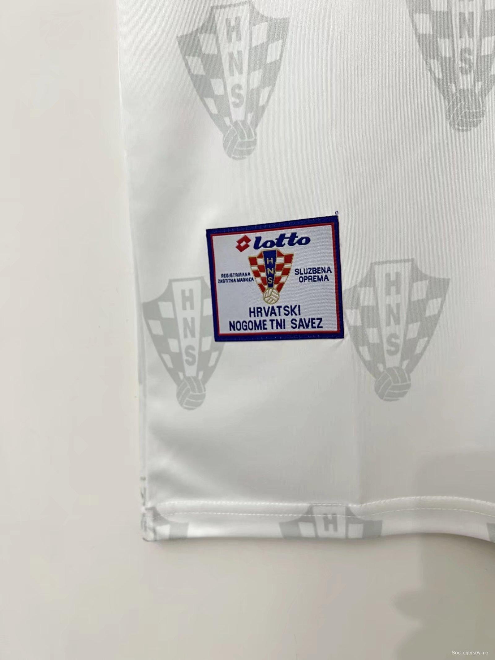قميص كرة قدم كرواتيا القديم 1998، قميص كرواتيا الرئيسي
