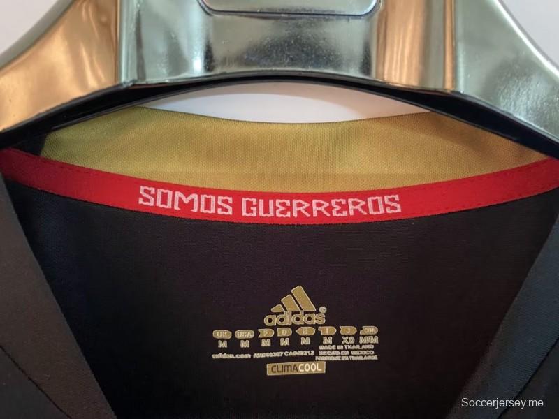 قميص مكسيكي ريترو 2011 ذهاباً وإياباً أسود بأكمام طويلة
