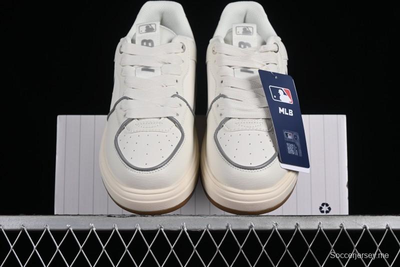MLB Chunky Liner Basic New York Yankees Thick Sole Platform Sneakers with 6cm Height Increase - 3ASXCA12N50IVS