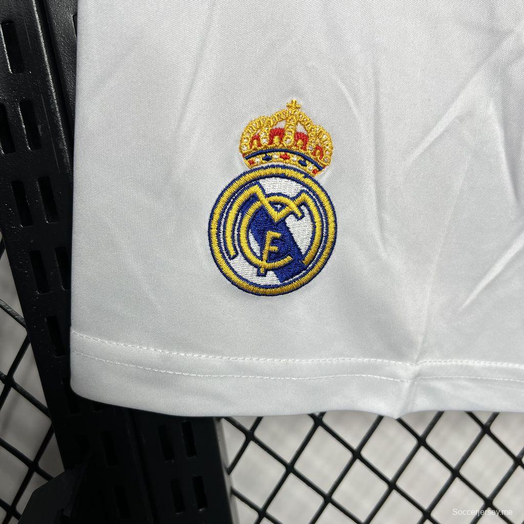 24/25 شورت ريال مدريد 24/25 ريال مدريد الرئيسي
