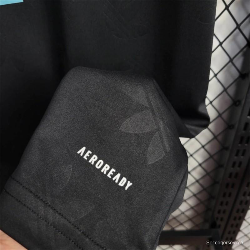 24/25 قميص بايرن ميونيخ 24/25 قميص بايرن ميونيخ الأسود ذو اللون الأسود المميز