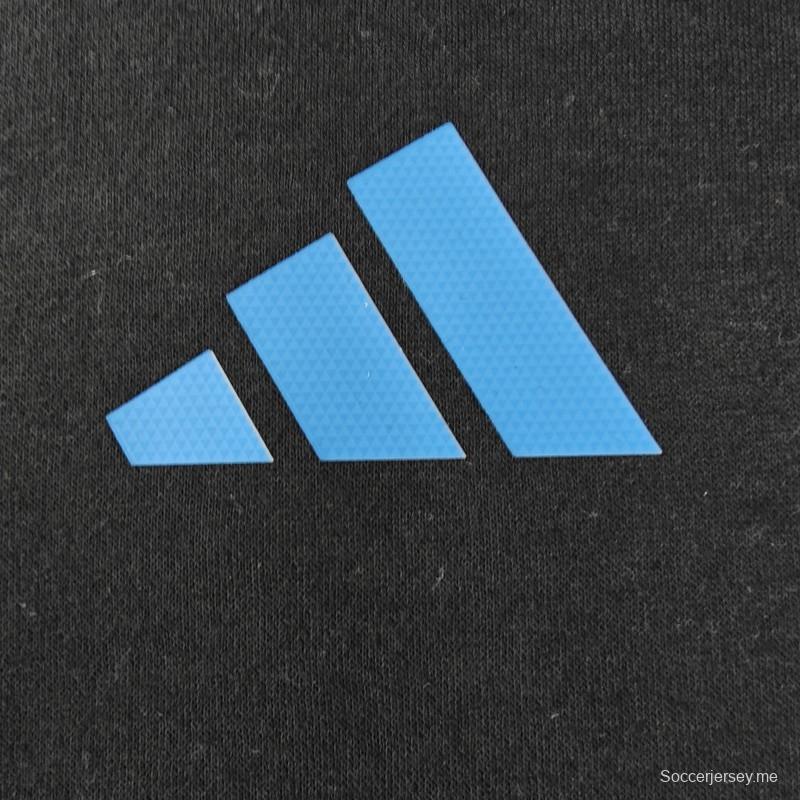 2024 إيطاليا هودي باللون الكحلي/الأحمر/الأسود/البيج/الرمادي مع شارة سوداء