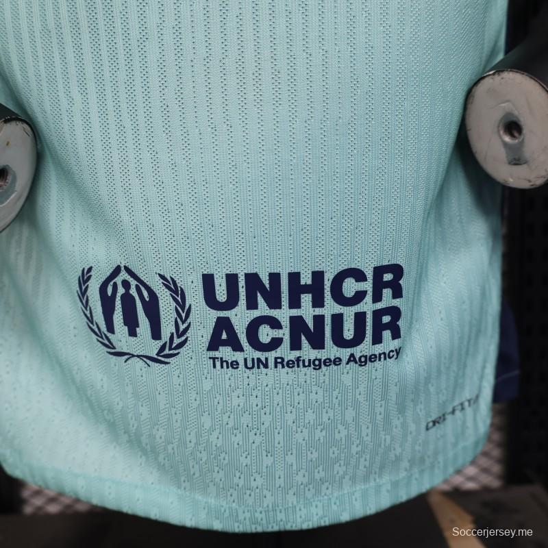 إصدار اللاعب 25/26 قميص برشلونة أزرق بمناسبة الذكرى 125 لتأسيسه باللون الأخضر النعناعي مع خط أزرق داكن ورعاية سبوتيفاي