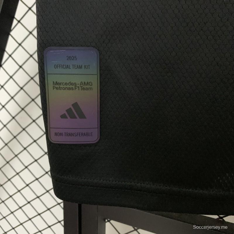 تي شيرت فورمولا 2025 فورمولا 1 AMG أسود