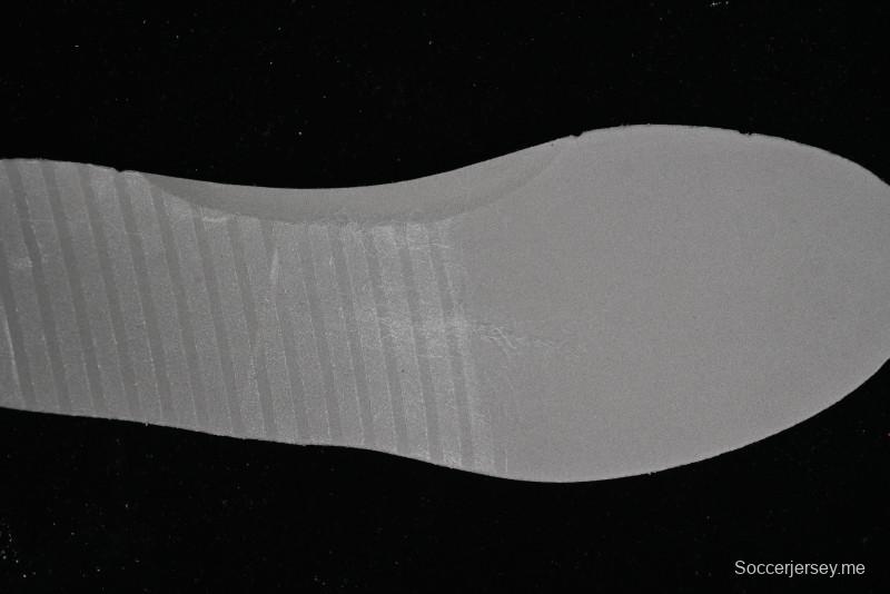 Nike V2K Runtekk 3XL Retro Low-Top Running Shoes with Shock Absorption and Anti-Slip Technology - HF5050-361