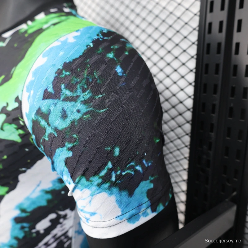 إصدار 25/26 لاعب 25/26 نسخة ريال مدريد الخاصة