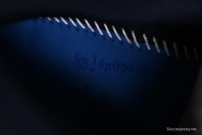 Brooks Ghost 15 Running Shoes with DNA LOFT V2 Cushioning and Breathable Air Mesh - 1203802A450