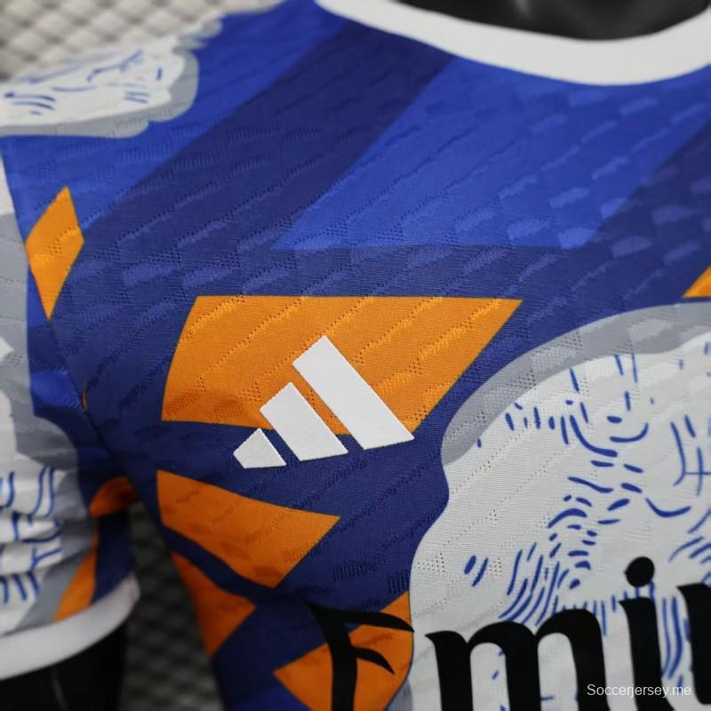 إصدار اللاعب 25/26 قميص ريال مدريد 25/26 إصدار محدود باللون الأزرق والبرتقالي بنقشة مجردة