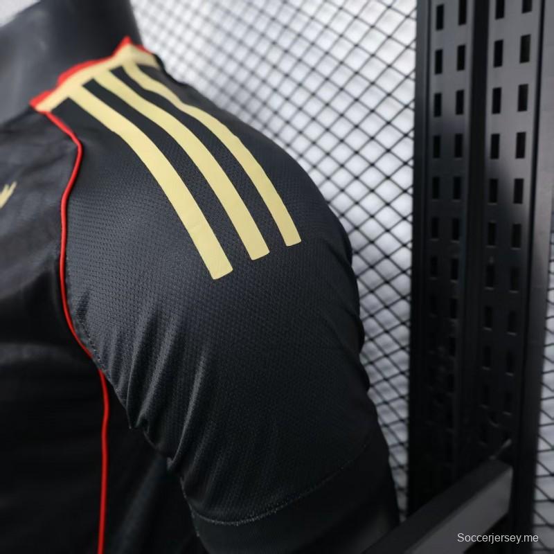 نسخة اللاعب 25/26 قميص ليفربول الثالث أسود اللون أسود اللون 25/26