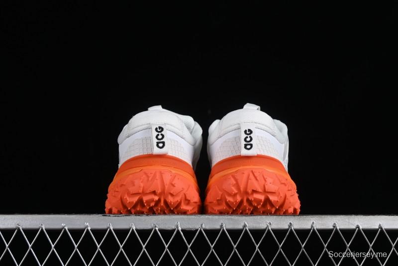 Nike ACG Mountain Fly 2 Low GTX SE Outdoor Hiking Shoes with GORE-TEX and React Foam - DV7903-100