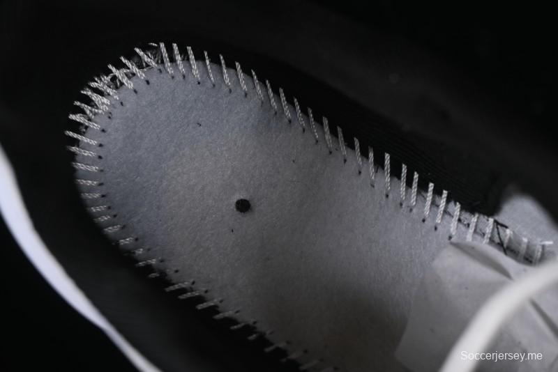 Nike Air Max Dn8 Running Shoes with Dynamic Air Cushion Technology - FQ7860-010