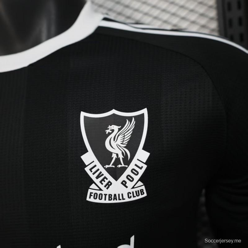 نسخة اللاعب 25/26 قميص حارس مرمى ليفربول الأسود 25/26
