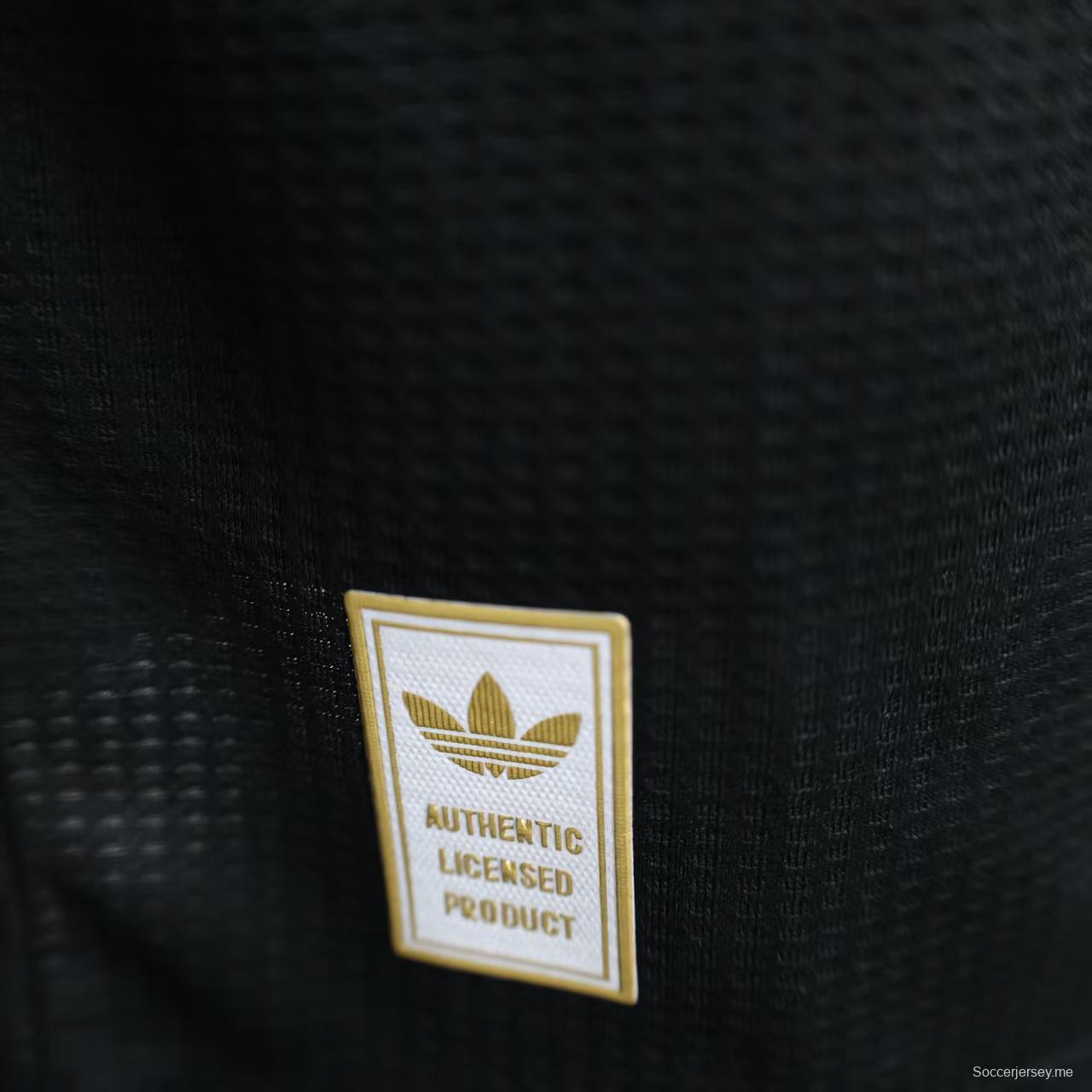 نسخة اللاعب 25/26 قميص حارس مرمى ليفربول الأسود 25/26