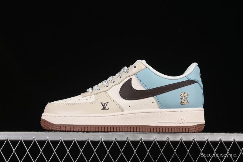 حذاء نايك اير فورس 1 '07 المنخفض من نايك اير فورس 1 '07 LV Collaboration Summer Blue Sneakers كاجوال أزرق - JJ2508-702