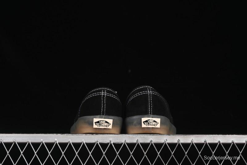 حذاء رياضي بريميوم أوثنتيك ريترو من فانس بنعل مطاطي شفاف - VN000CRCRQ6RJ