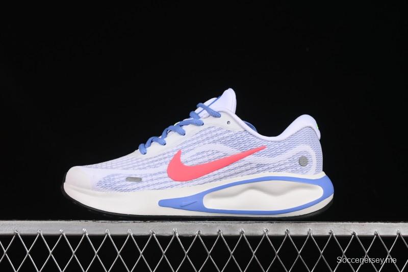 حذاء الجري جورني ران 2024 من نايك للجري المنخفض الكاجوال بتصميم مضاد للانزلاق ومقاوم للاهتراء - FJ7765-107