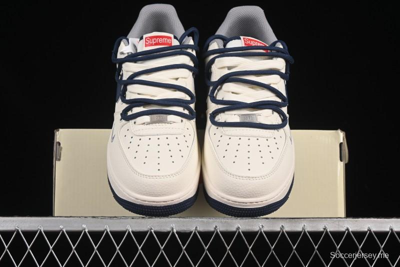 حذاء نايك اير فورس 1 '07 منخفض سوبريم سوبريم سوبريم تعاون نايك بلونين أزرق رمادي برباط - DM686868-068