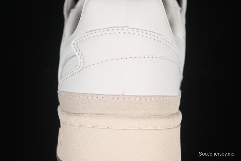 حذاء كرة السلة فوروم 84 ريترو منخفض من أديداس - JH7940