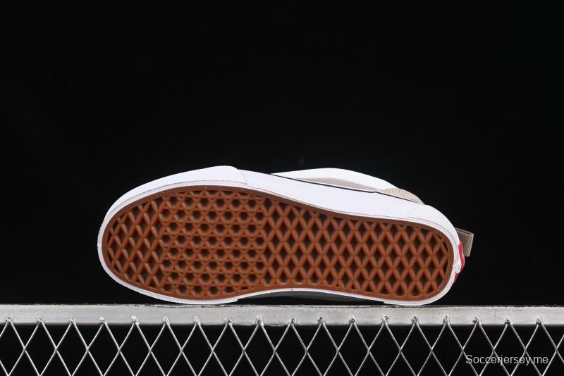 حذاء رياضي ريترو مكتنزة منخفض السقف من فانس كنو سكول - VN000D6ZH2B