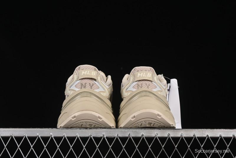 حذاء جري كاجوال ذو نعل سميك بنعل سميك بنمط منحني مكتنزة من نيويورك يانكيز MLB - 3ARNSPL5N50SAS