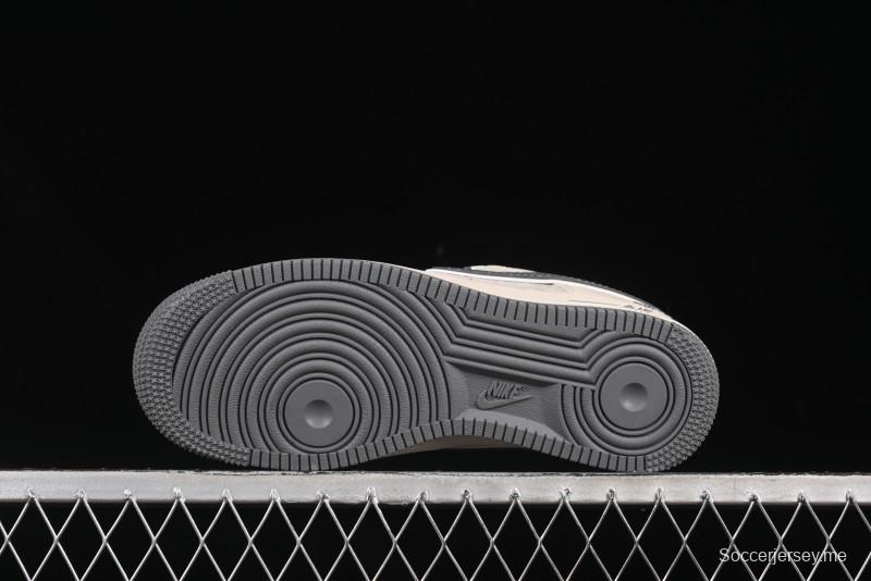 حذاء نايك اير فورس 1 '07 منخفض من نايك اير فورس 1 '07 ستوسي كولابوريشن ستوسي سنيكرز رمادي سووش رمادي سنيكرز كاجوال - XX3168-126