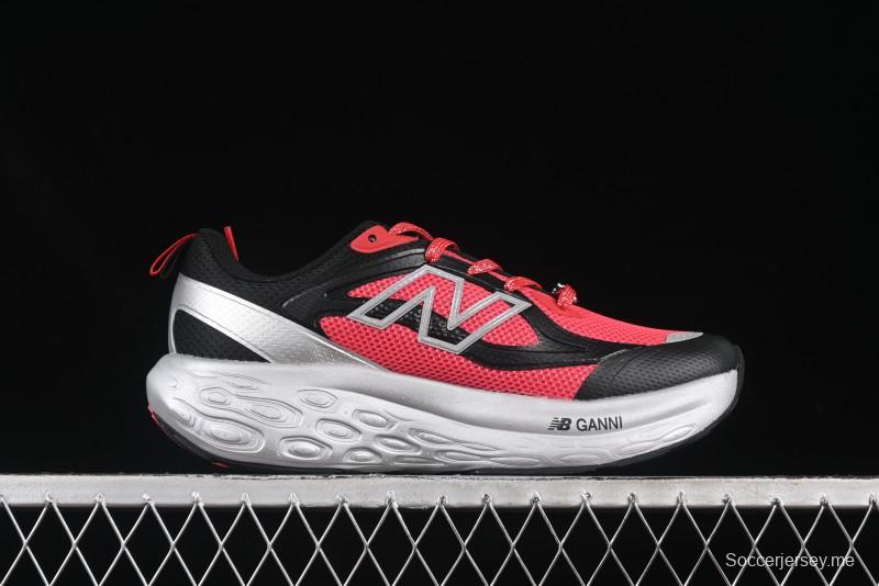 جاني × نيو بالانس فريش فوم ترينر UTRNGA حذاء جري ريترو معدني فضي اللون - UTRNGN