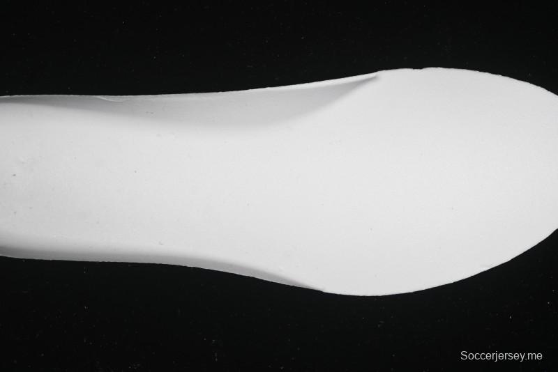 فيلا فيوجن فيرن 2.0 حذاء رياضي فيوجن فيرن 2.0 ريترو بنعل سميك 3 سم - F12M511101FBD