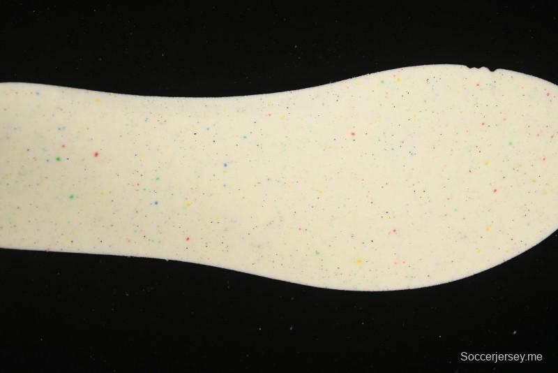 حذاء الجري زوم فلاي 6 من نايك زوم فلاي 6 خفيف الوزن وسريع الاستجابة مع لوحة من ألياف الكربون - HQ3498-100