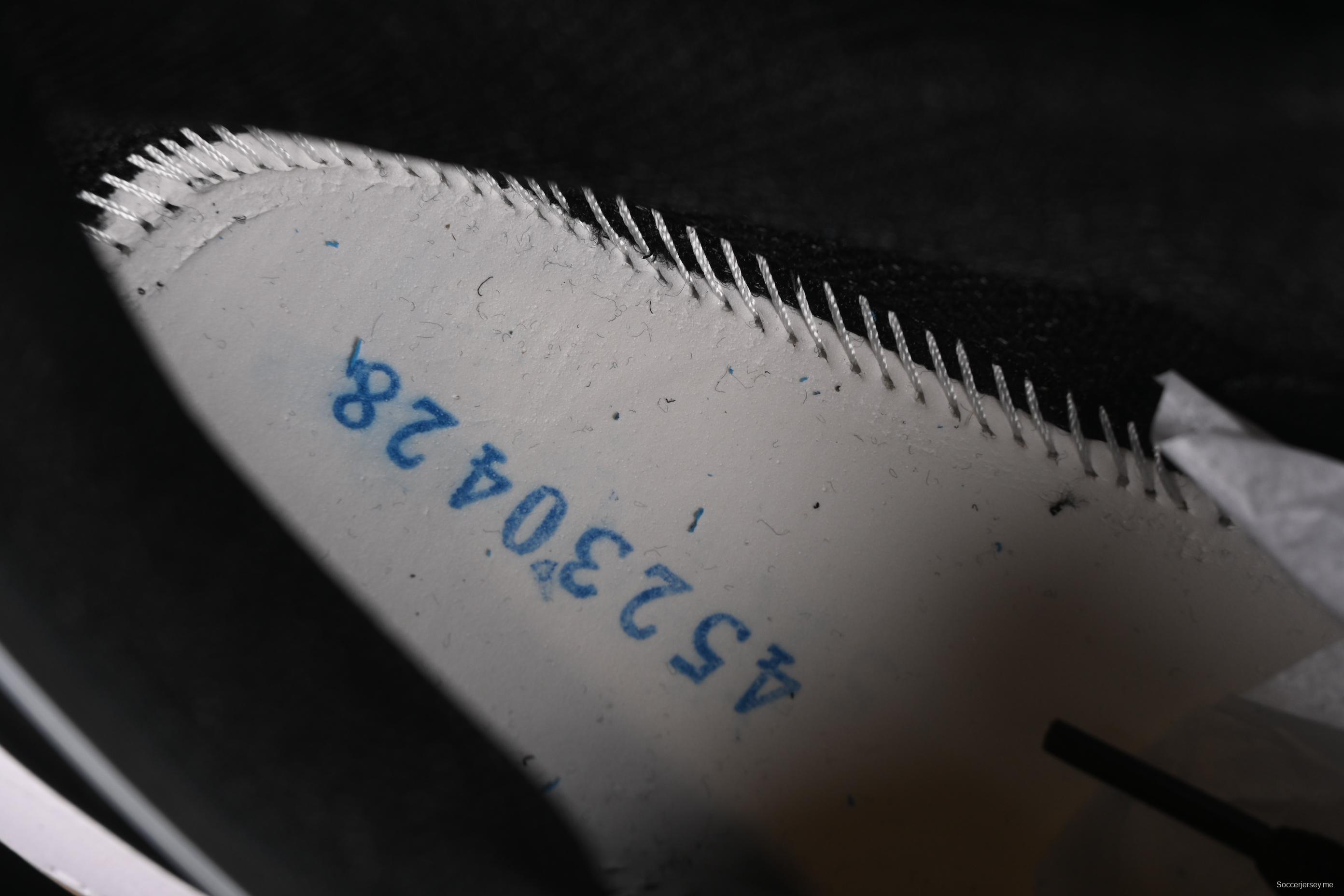 حذاء الجري جل-ريسوليوشن 9 ريترو من اسيكس جل-ريسوليوشن 9 مبطن كاجوال قابل للتنفس - 1041A453-001