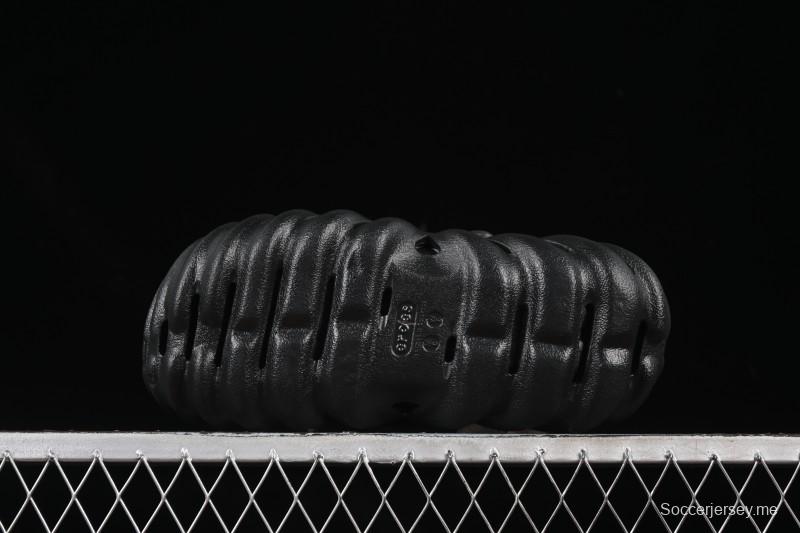 Crocs Classic Clog Slip-On Beach Sandals with Ventilation Holes - B.D4