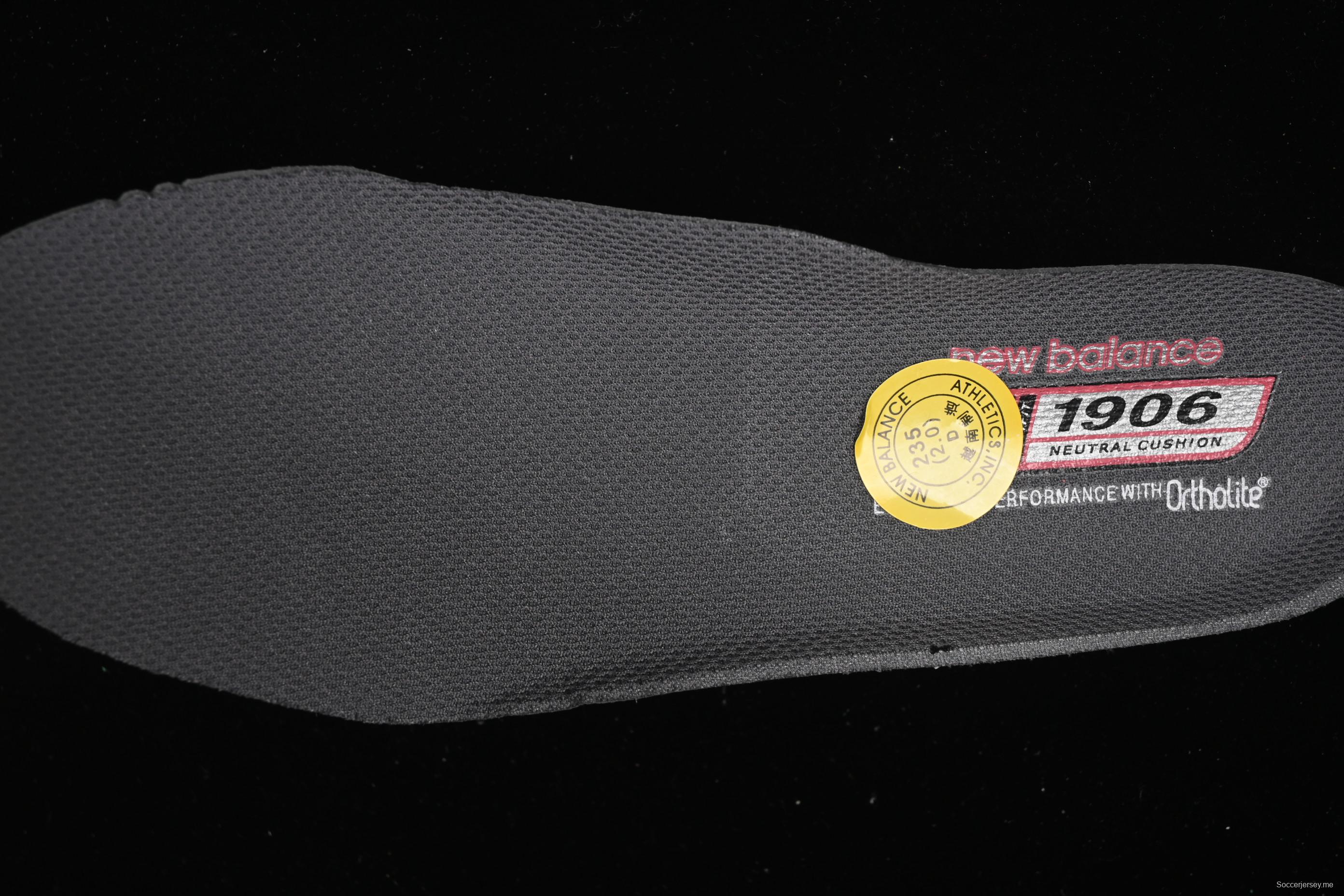 حذاء الجري الكاجوال من سلسلة 1906 من نيو بالانس - M1906AC