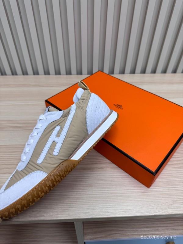 2025 Unisex Hermès White Beige Suede Down Fabric Sneakers Top Version KFY00300