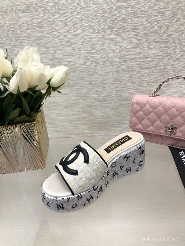 2025 Slippers Chanel White Black Fabric Platform Logo LY00320