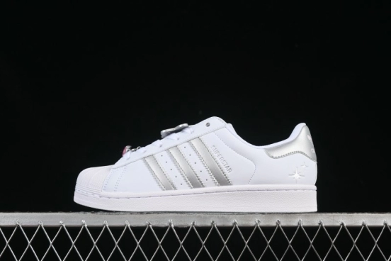 Adidas Superstar Classic Casual Sneakers - JQ8777