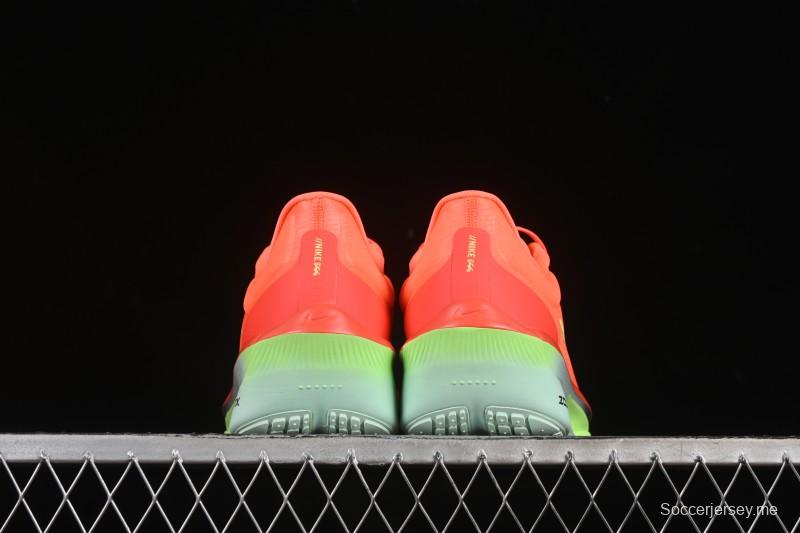 حذاء الجري زوم فلاي 6 من نايك زوم فلاي 6 ألترا-لاي خفيف الوزن - FN8454-601