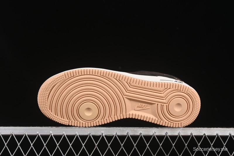 حذاء نايك اير فورس 1 '07 منخفض LV Collaboration حذاء رياضي كاجوال بني اللون - LW9279-007