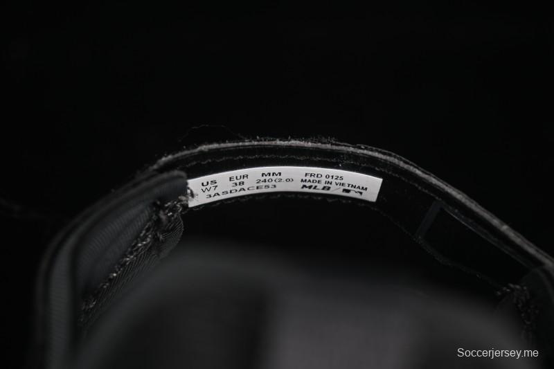 صندل كاجوال صيفي كاجوال من نيويورك يانكيز MLB Ace Runner Mask Jane صندل كاجوال صيفي - 3ASDACE5350BKS