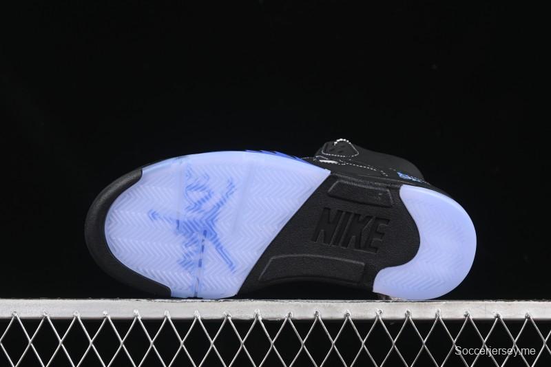 حذاء كرة السلة نايك اويك نيويورك × اير جوردان 5 بلاك ميتاليك - DV4982-004