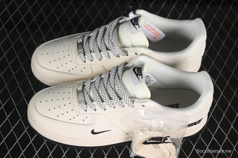 حذاء نايك اير فورس 1'07 منخفض كاجوال مع سووش أسود ثلاثي - XX3168-183